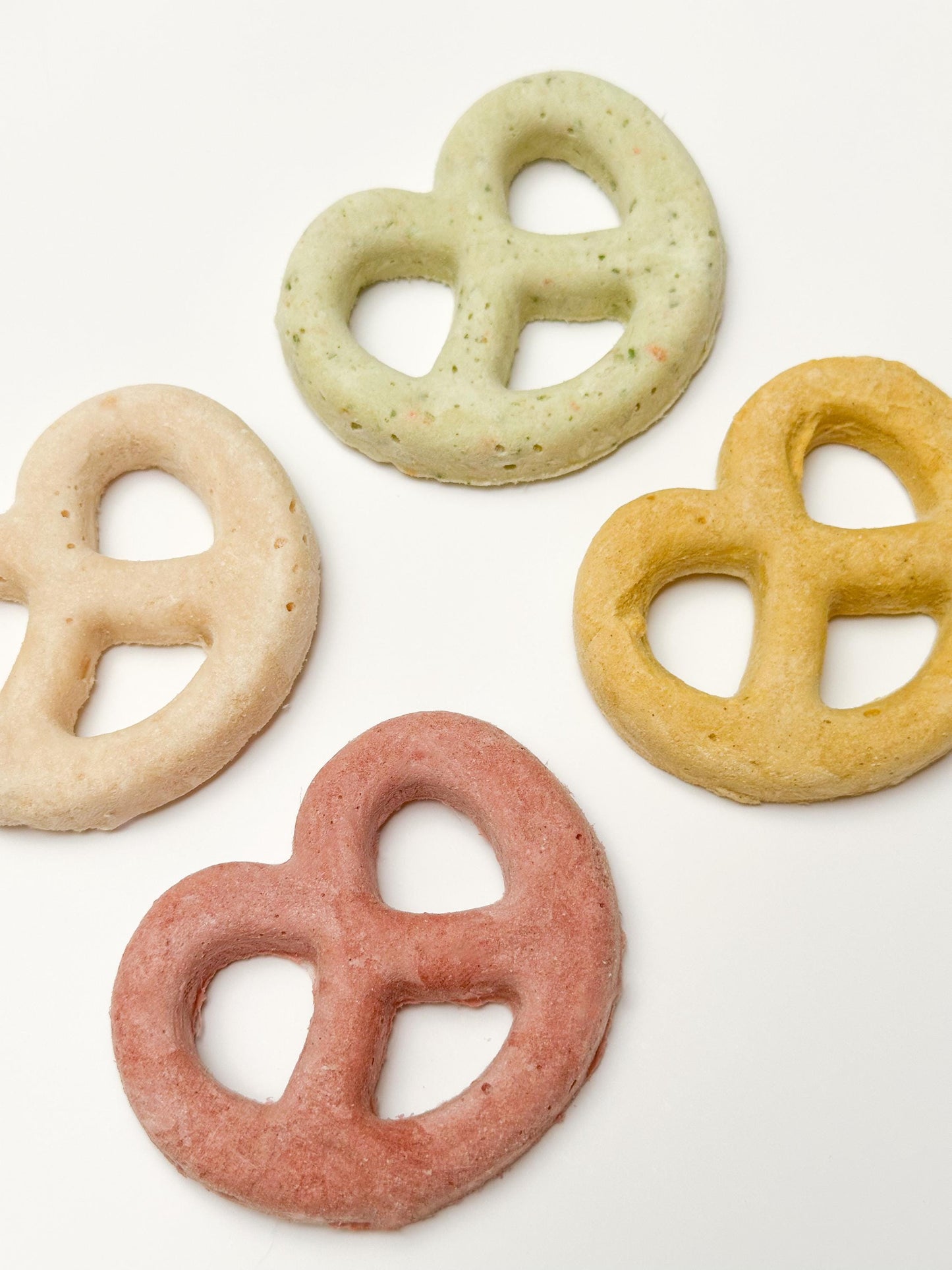 Freeze Dried Pretzel Pet Treats