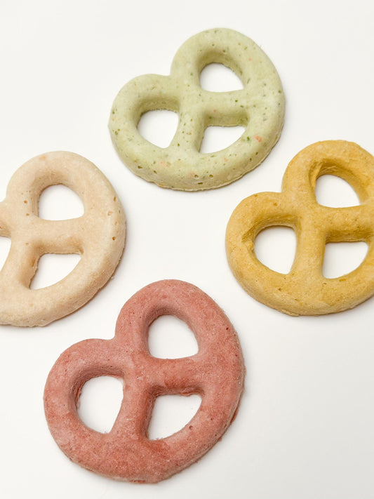 Freeze Dried Pretzel Pet Treats
